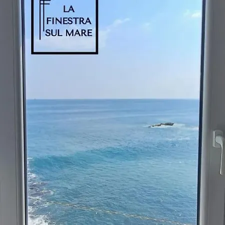 Apartment La Finestra Sul Mare
